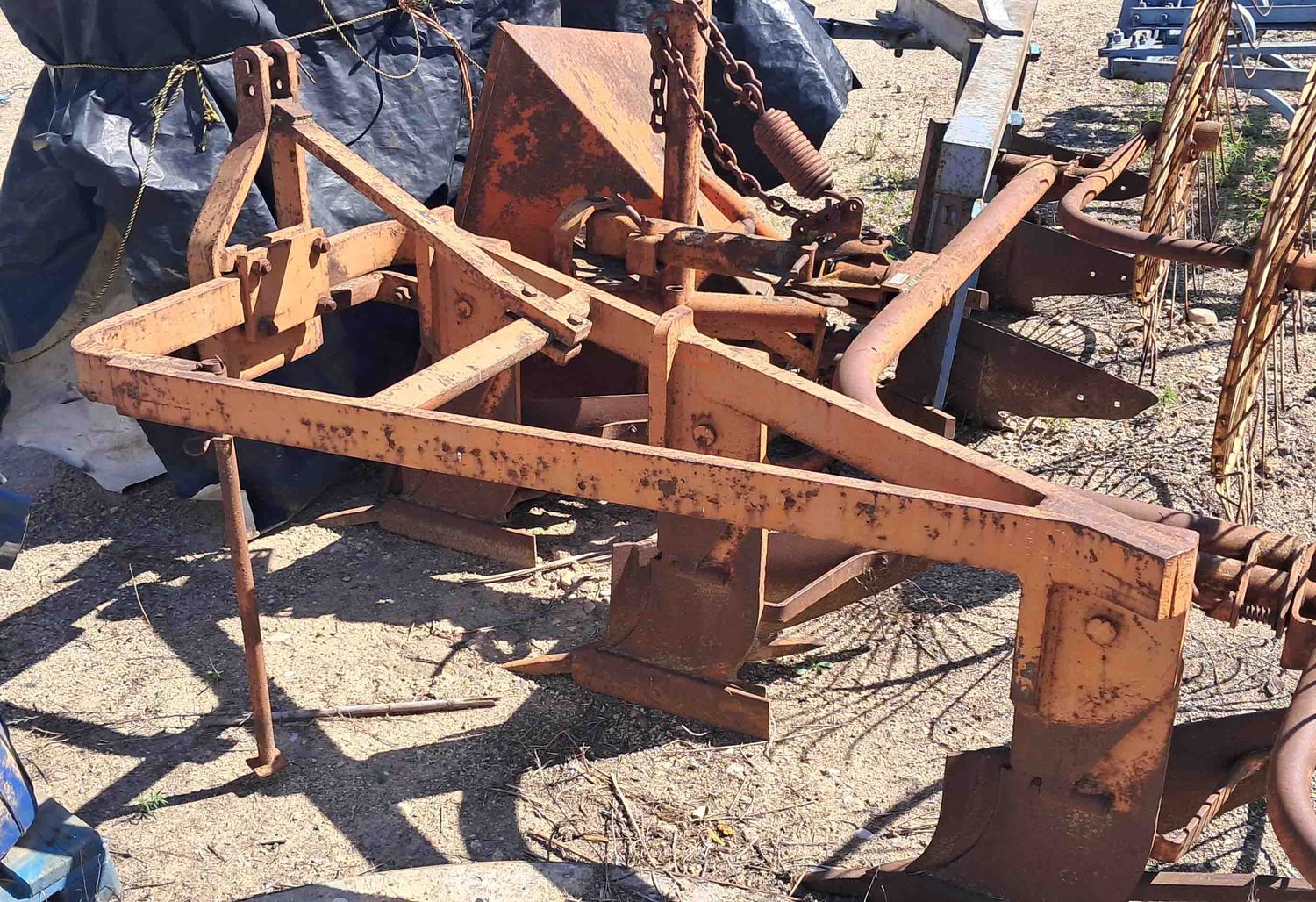 Vertederas fijas formón y fusible de 3 hojas.