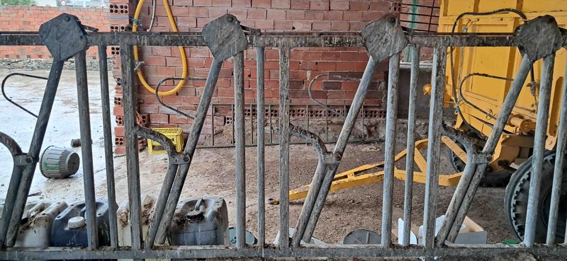 amarre cornadizas cepos jourdain leche vaquería vaqueria, mocha frisona suiza pienso ordeño unifeed mamitis purín saneamiento