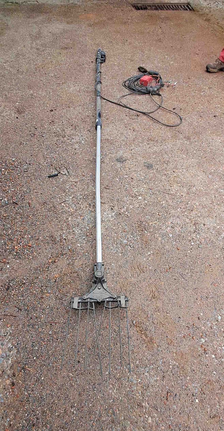 Paragua vibrador aceituna pértiga vareador oliva virgen extra cornicabra picual hojiblanca baustista santillana pellenc tagra