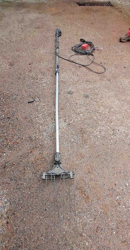 Paragua vibrador aceituna pértiga vareador oliva virgen extra cornicabra picual hojiblanca baustista santillana pellenc tagra