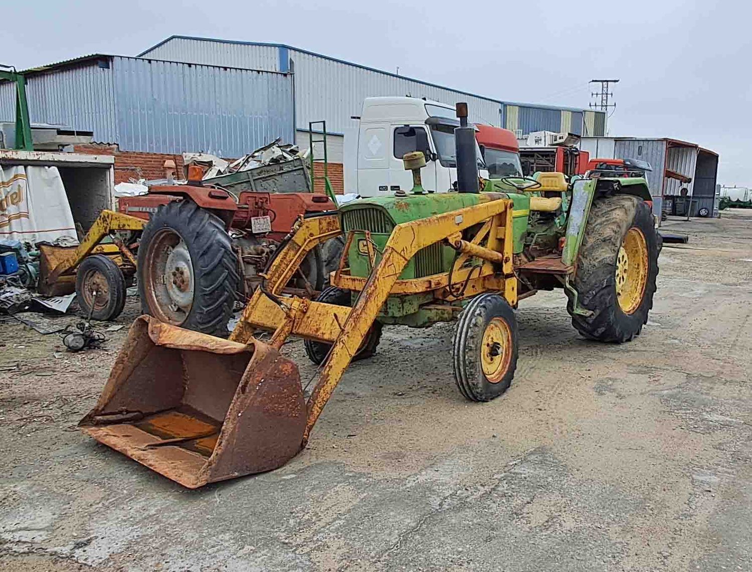 john deere 1635 3135 3050 5095M 5115M 5085M 6020 6115M 6120M 6430 MFWD 6120M 6175M 6910 7810 7000 7600 7700 8000 8100 8320