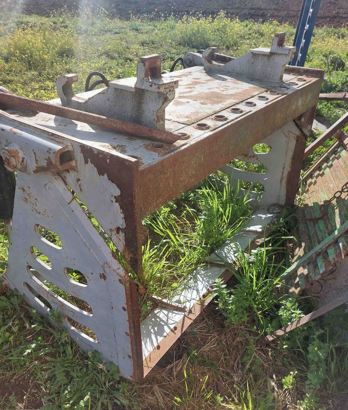desensiladora ensiladora picadora forraje maiz cosechadora tractor trailla vaca lechera oveja cabra unifeed carro mezclador 
