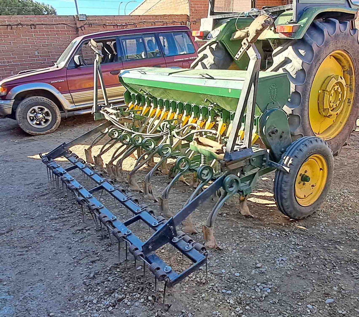 sembradora lamusa gil pulpo neumática variador marcadores tolva cinta plato centrifuga simiente grano semilla abono abonadora