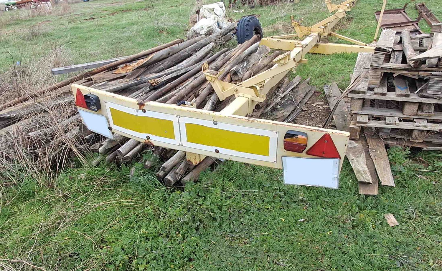 remolque corte pick-up pickup cereal cosechadora new holland tx66 6,10 metros John Deere Case IH Claas Fendt Deut-Fahr tolva