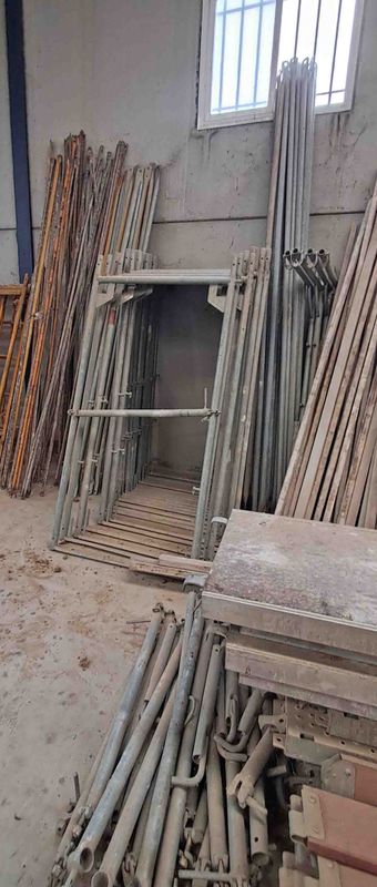 andamio europeo homologado tradicional carretilla carretillo chino material obra construccion hormigonera regla dumper yeso