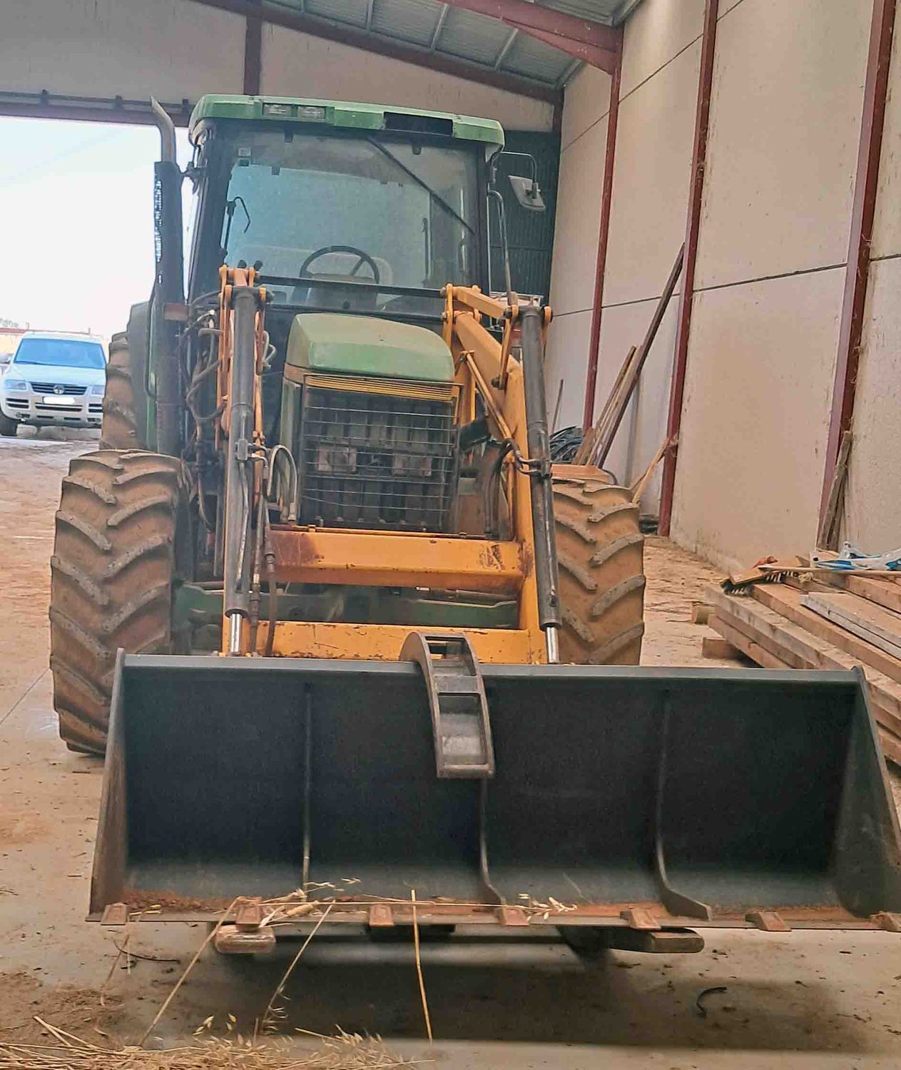 john deere 1635 26 3050 5095M 5115M 5085M 6020 6115M 6120M 6430 MFWD 6120M 6175M 6410 6910 7810 7000 7600 7700 8000 8100 8320