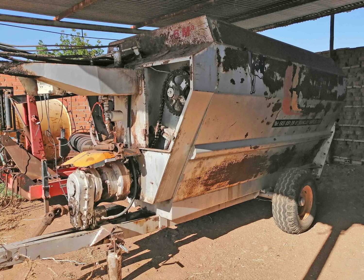 carro remolque mezclador unifeed vertical horizontal cuchilla rampa bascula tatoma seko lombarte compar vaca oveja cabra same