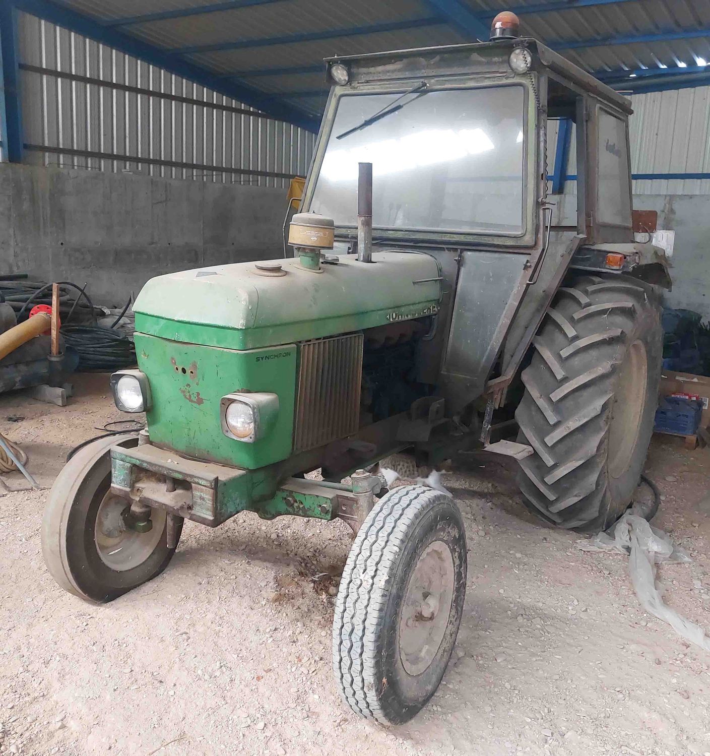 john deere 1635 2040 3050 5095M 5115M 5085M 6020 6115M 6120M  MFWD 6120M 6175M 6410 6910 7810 7000 7600 7700 8000 8100 8320