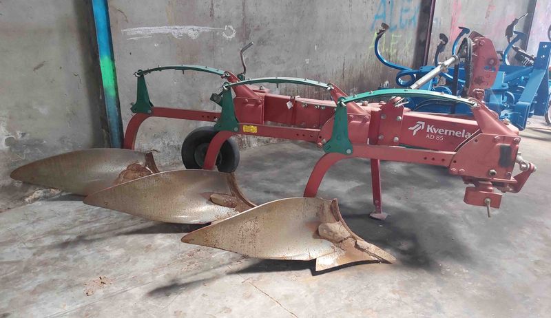 vertederas kverneland AD 85 3 hoja reversibles disparo mecanico hidraulico arado mini vertederas cohecho fijas pulgada formon