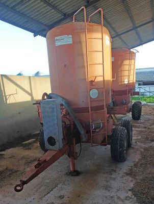 cerramiento valla teleras choto cebo ternero ternera vaca de campo comedero silo alpaca pienso oveja angus cabra caballo case