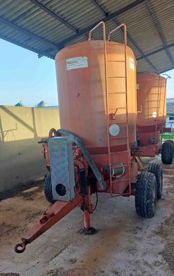 cerramiento valla teleras choto cebo ternero ternera vaca de campo comedero silo alpaca pienso oveja angus cabra caballo case