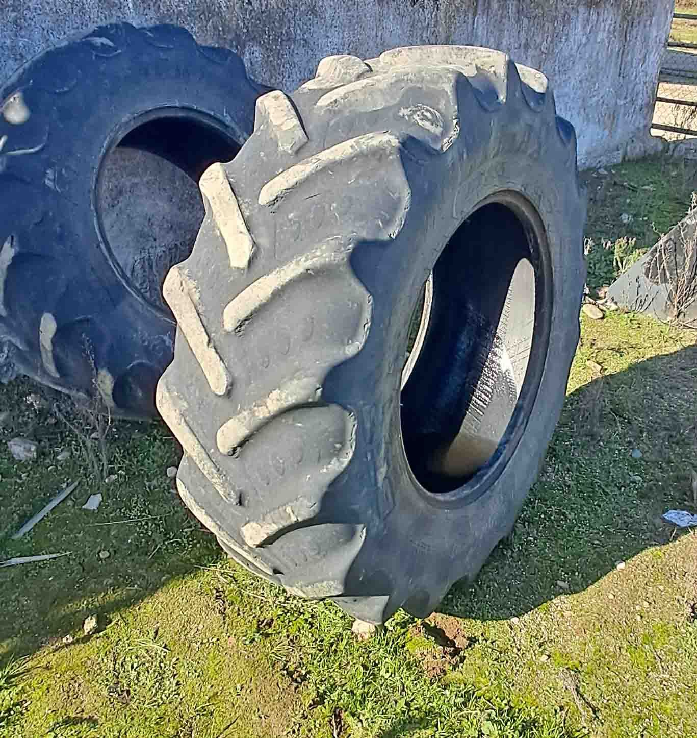 cubierta rueda llanta motor bomba gasoil gasóleo caja de cambios grupo cabina doble traccion capo aleta enganche remolque