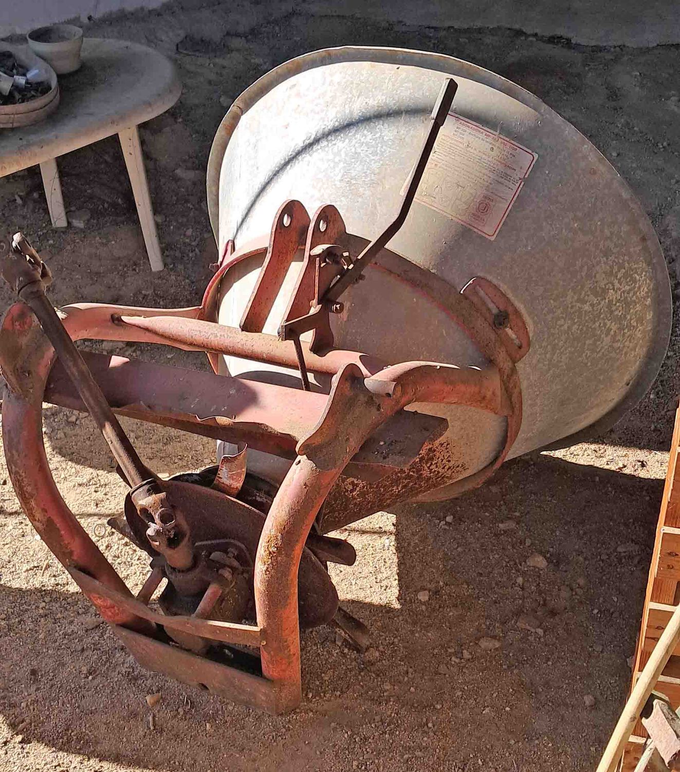 abonadora centrifuga pendular abono estiércol olivar cereal purín nitrógeno cosecha repartidor molinete extendedor siembra