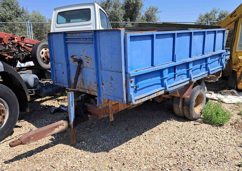 remolque basculante freno hidráulico 1 eje sobrelaterales plataforma alpacas paquete grandes pequeños pulpo siembra pendular