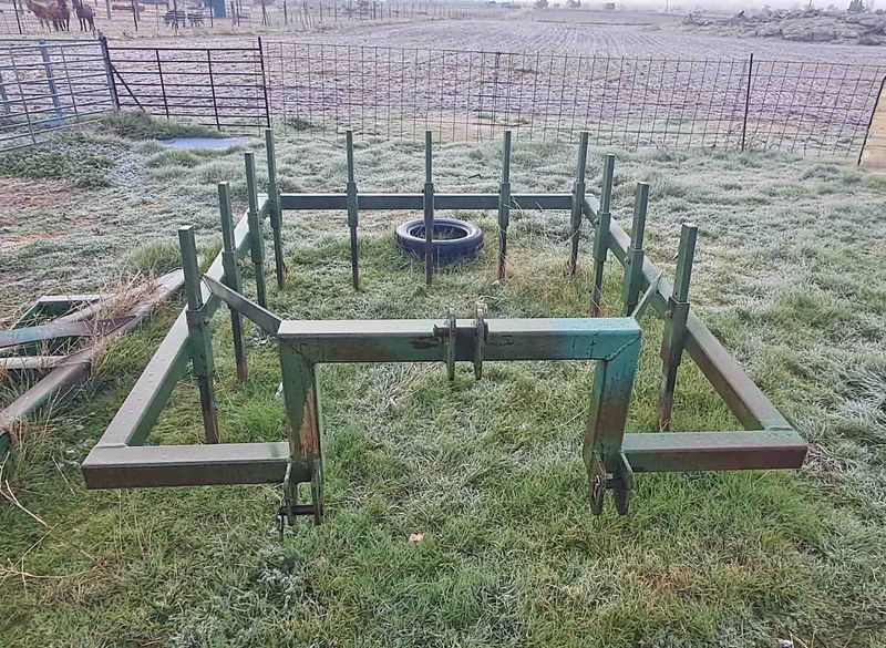 recogedor sarmiento ramón ramon poda trituradora picadora intercepa viña uva cepa emparrado tractor viñedo stihl olivar deutz