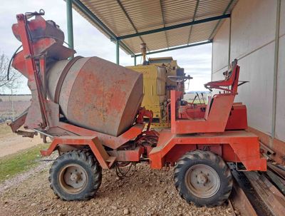 Maquinaria y material para la construccion.