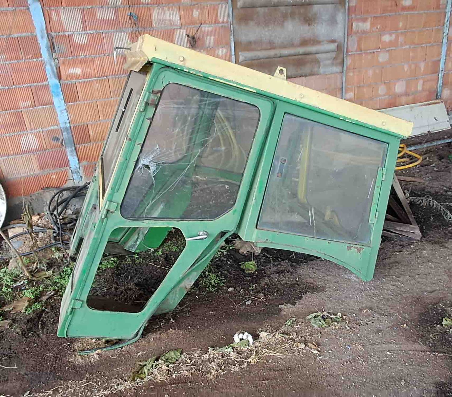 Cabina tractor John Deere 3135 1635 26 3050 5095M 5115M 5085M 6020 6115M 6120M 6430 MFWD 6120M 6175M 6410 6910 7810 7000 7600