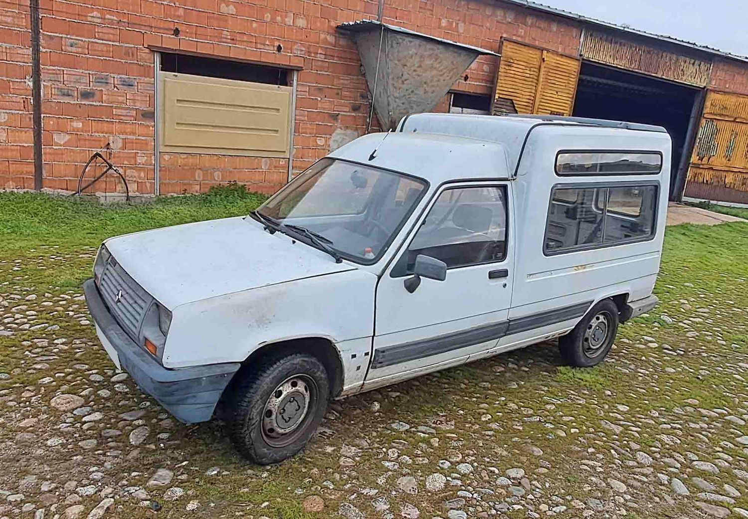 Furgoneta Renault Express mixta adaptable furgon furgón carga pasajero itv avería averiado junta culata diesel elevaluna