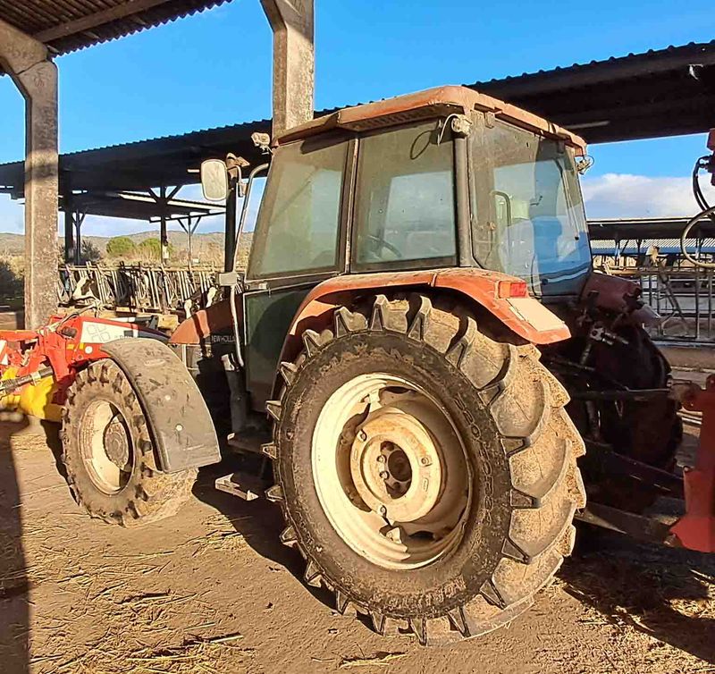 Tractor New Holland L95 T7.315 T6.180 T5.100 T7.230, T7.210 AC TL80 TL90 TL100 TM155 TM190 8770 T6050 G70 G1470 G170 G190 G21