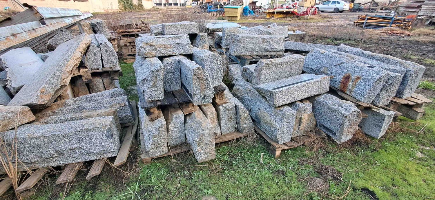 granito suelo piso bordillo escalera hito muro pared cimiento firme piedra aparcamiento construcción construccion hormigón 