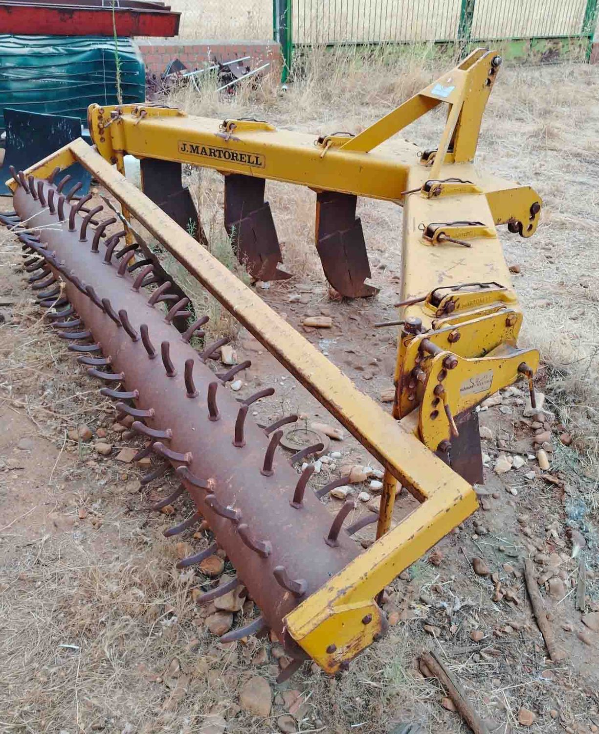 Subsolador Martorell 7 puas con rodillo de pinchos Jympa topo rulo bota pala plantación plantacion arboles olivos labor deere