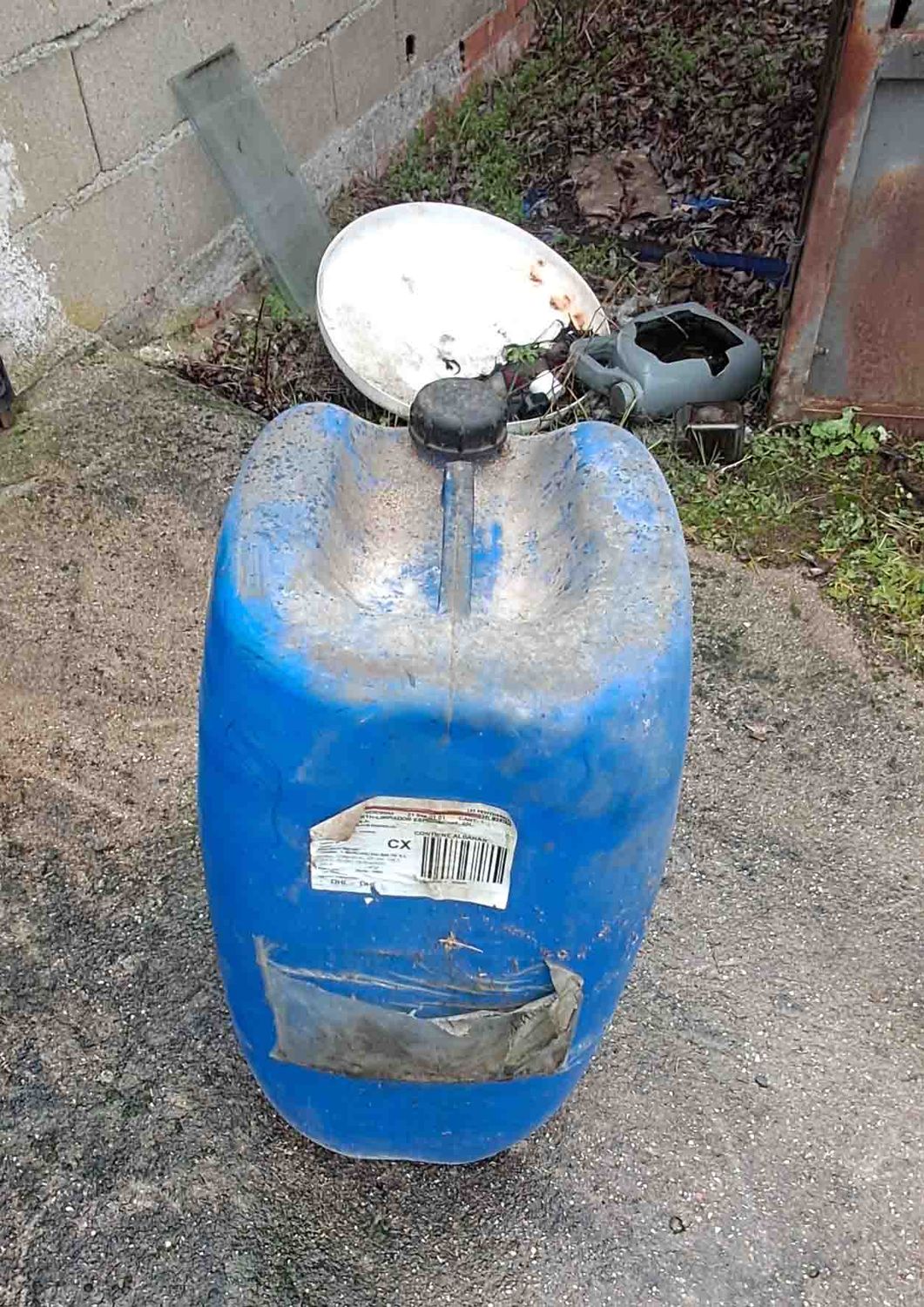 Limpiador Wurth agrícola o industrial de 60 Litros cal, cemento corrosión óxido residuos cobre azufre metal maquinaria pesada