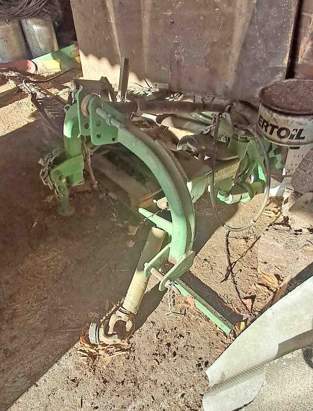 segadora barra cuchilla peine CECCATO FBR 1,80 m abatible hidraúlica hidraulica doble efecto corte siega rotativa alpaca ebro