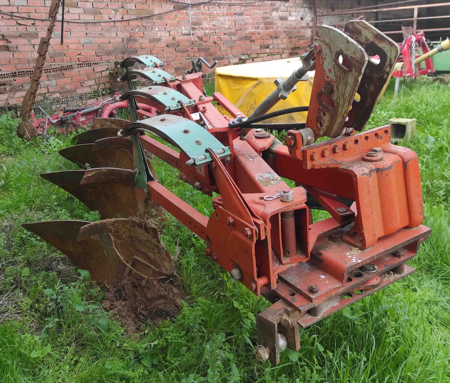 vertederas kverneland 4 hojas ballesta tajo variable hidraúlico hidraulico pulgada brazo tiro tercer punto tractor arado arar