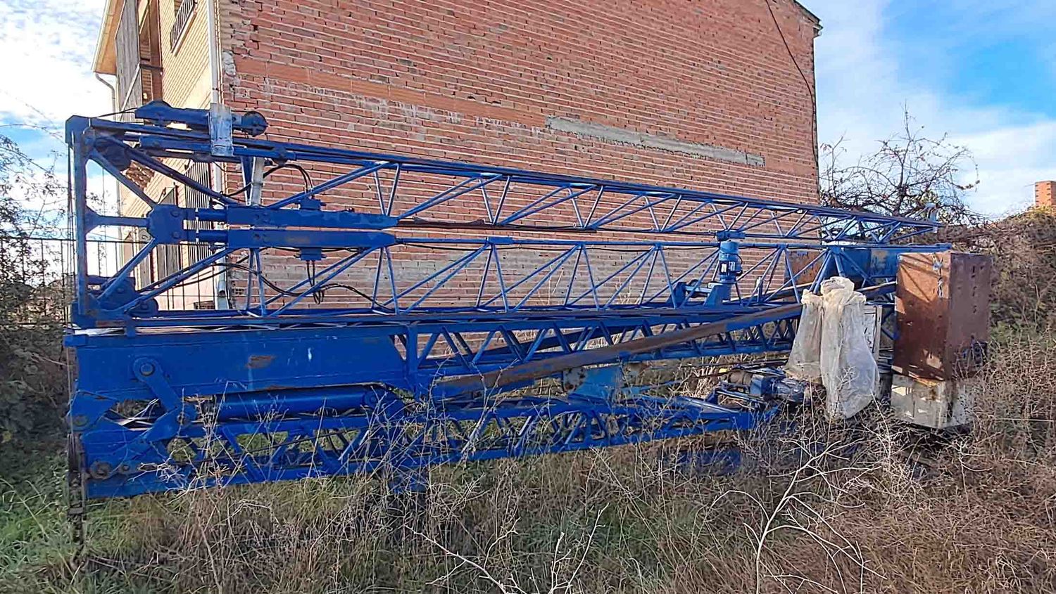 Grua de construccion de 30 metros carretilla carretillo chino material obra construccion andamio hormigonera bajante regla du