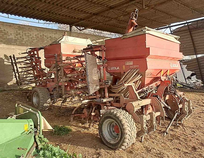 sembradora sola neumasem 799 pulpo neumática variador marcadores tolva cinta plato centrifuga simiente grano semilla abono