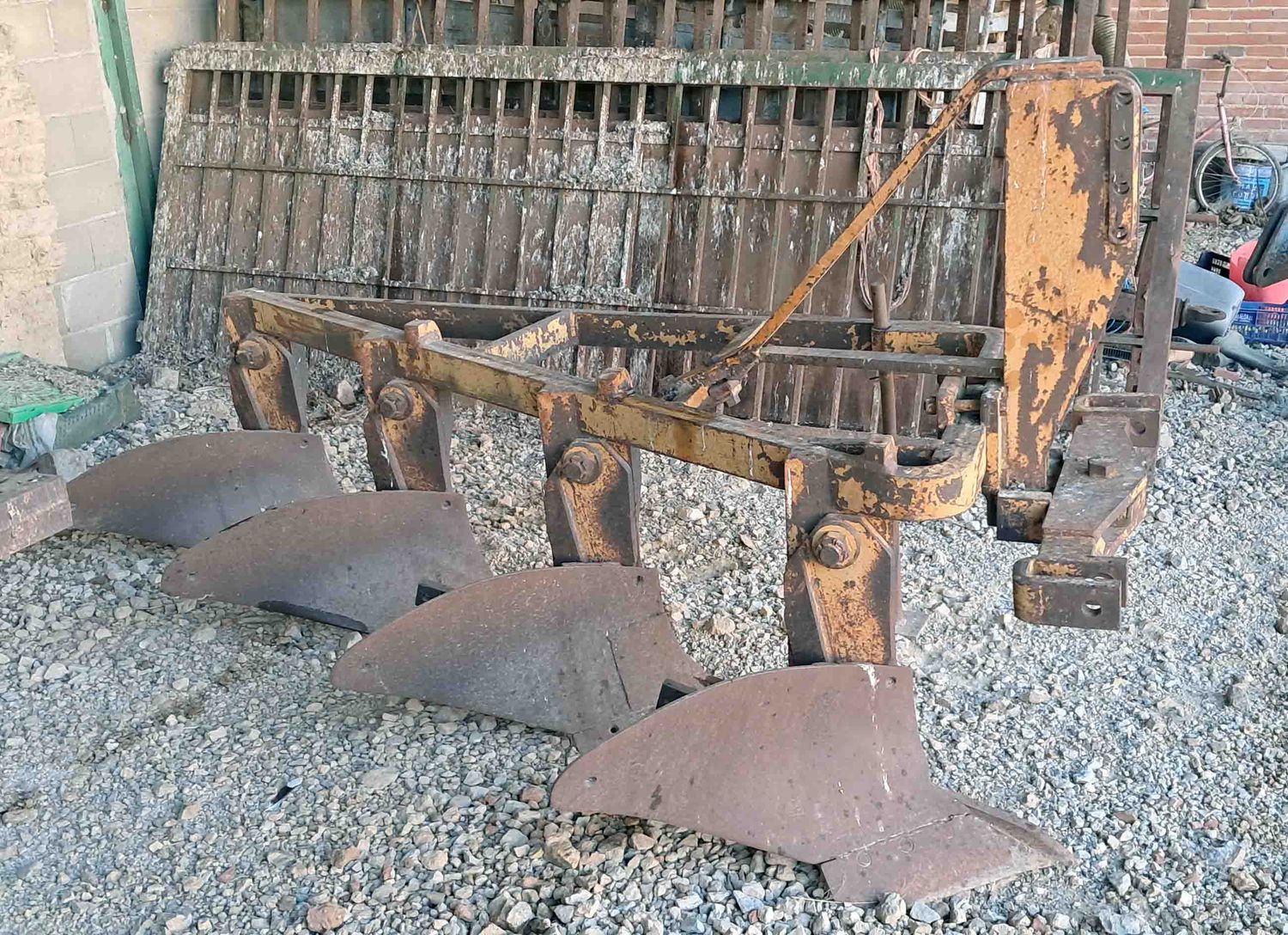 arado vertederines coheco mini vertederas minivertederas hoja brazo labor alzar barbecho ransomer mordaza tractor case same