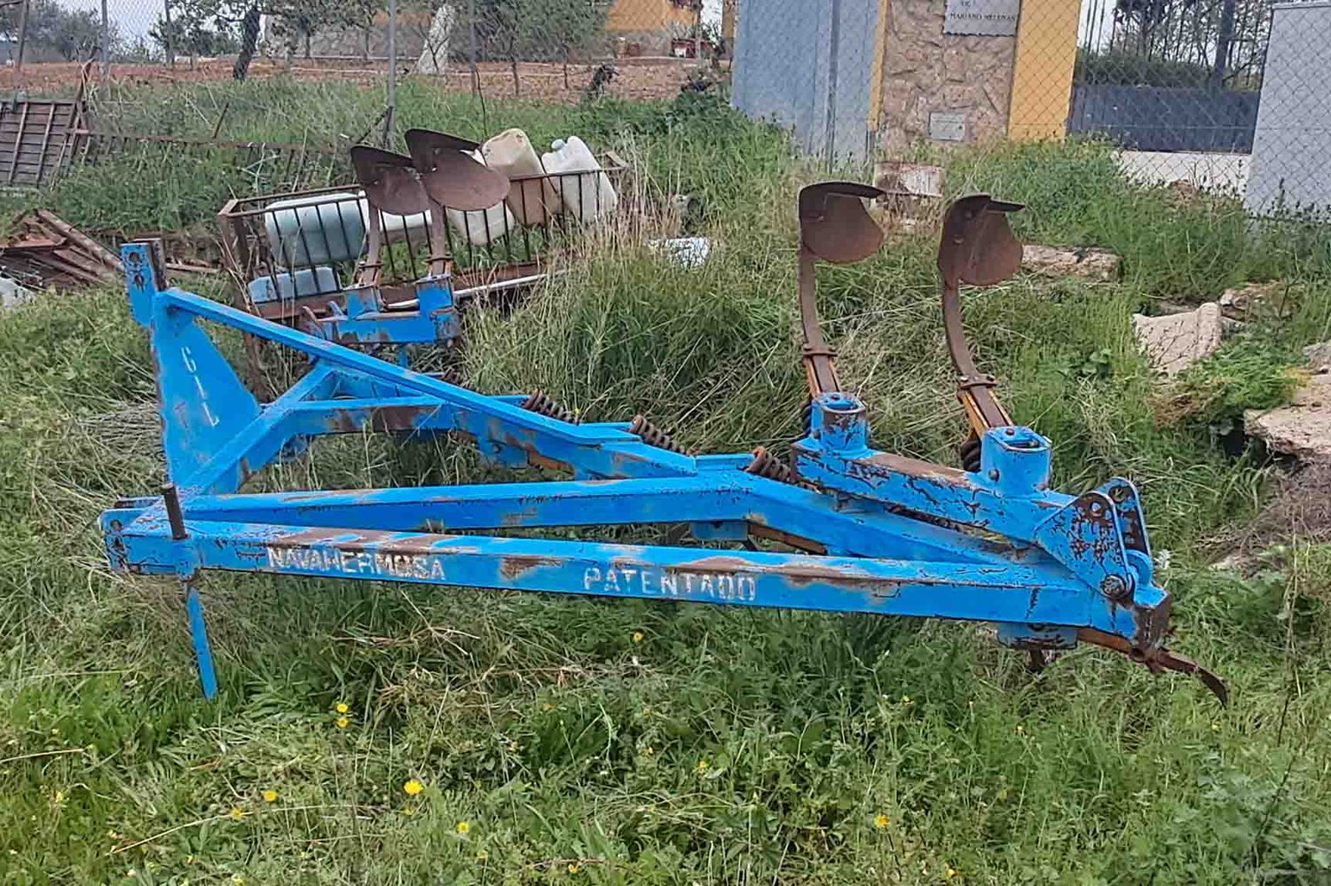 arado chisel cohecho mini vertedera minivertedera vertederin pulgada abatible hectarea fanega labranza grada cultivo cereal