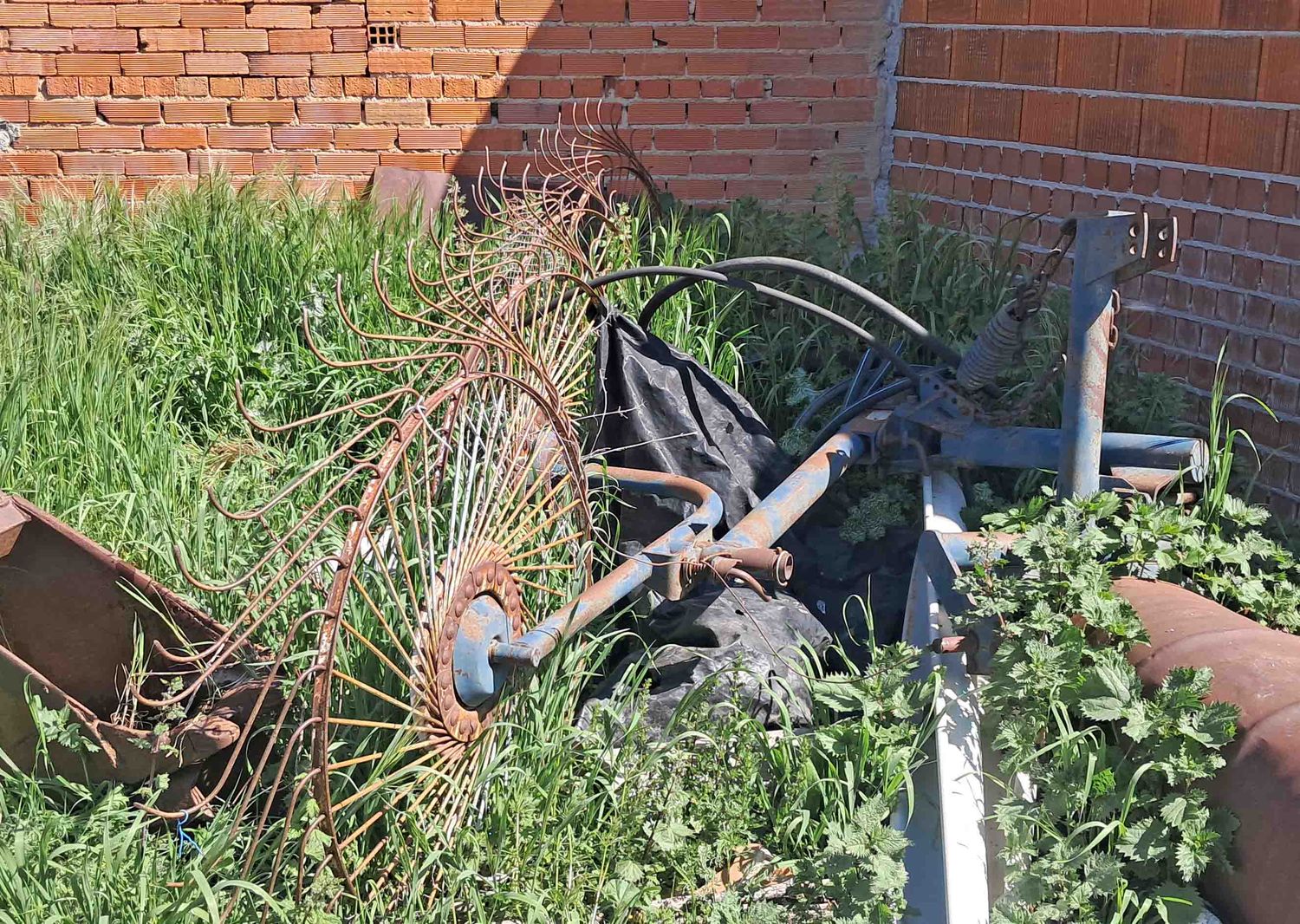 rastrillo hilerador rotativo soles cordon empacadora cuerda pita alpaca bola encintadora plastificadora rotoempacadora vicon