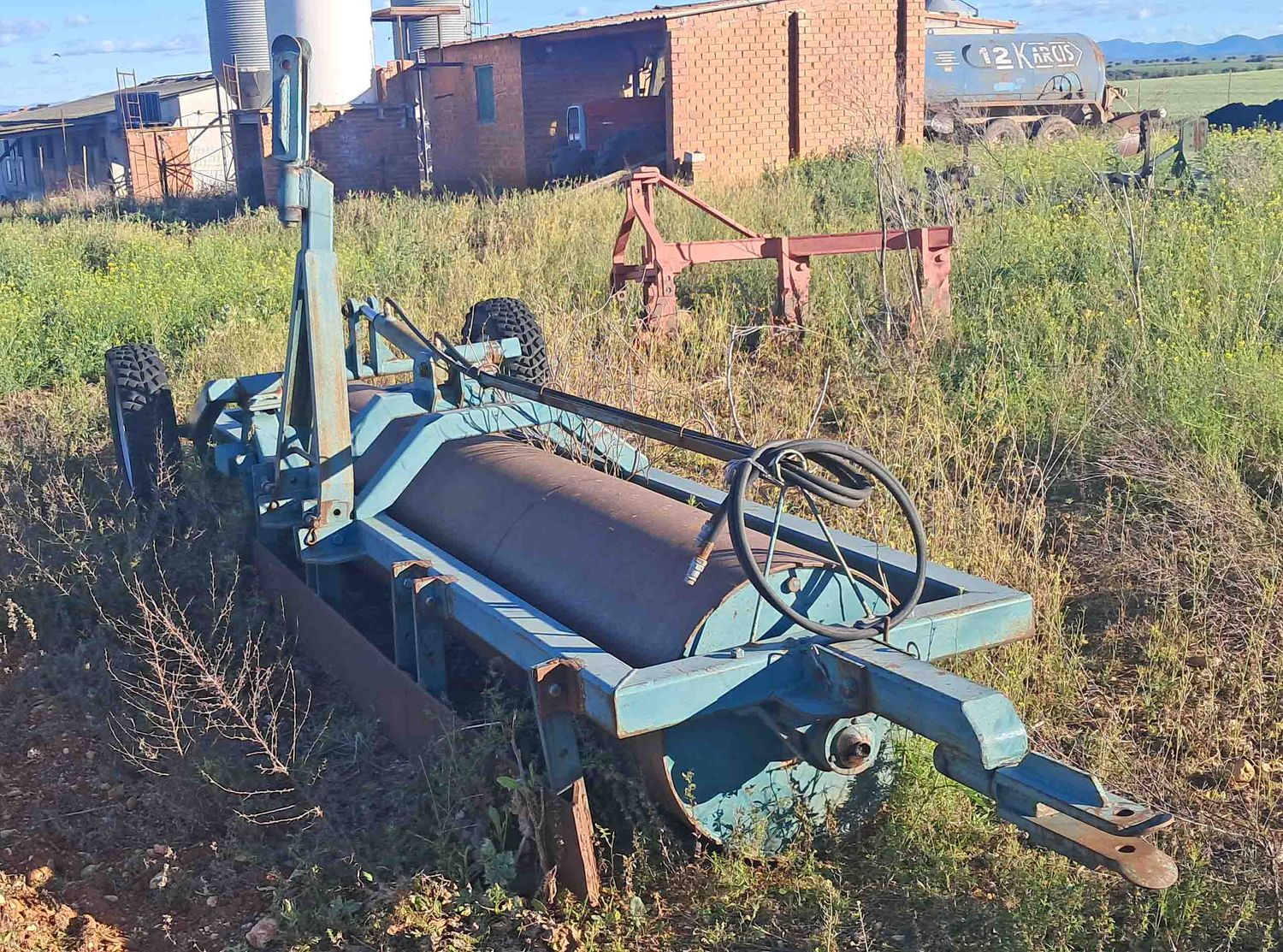 rulo agrícola agricola hidraúlico hidraulico rodillo ciego tapon desagüe desague tapón vaciado latiguillo botella olivar deer