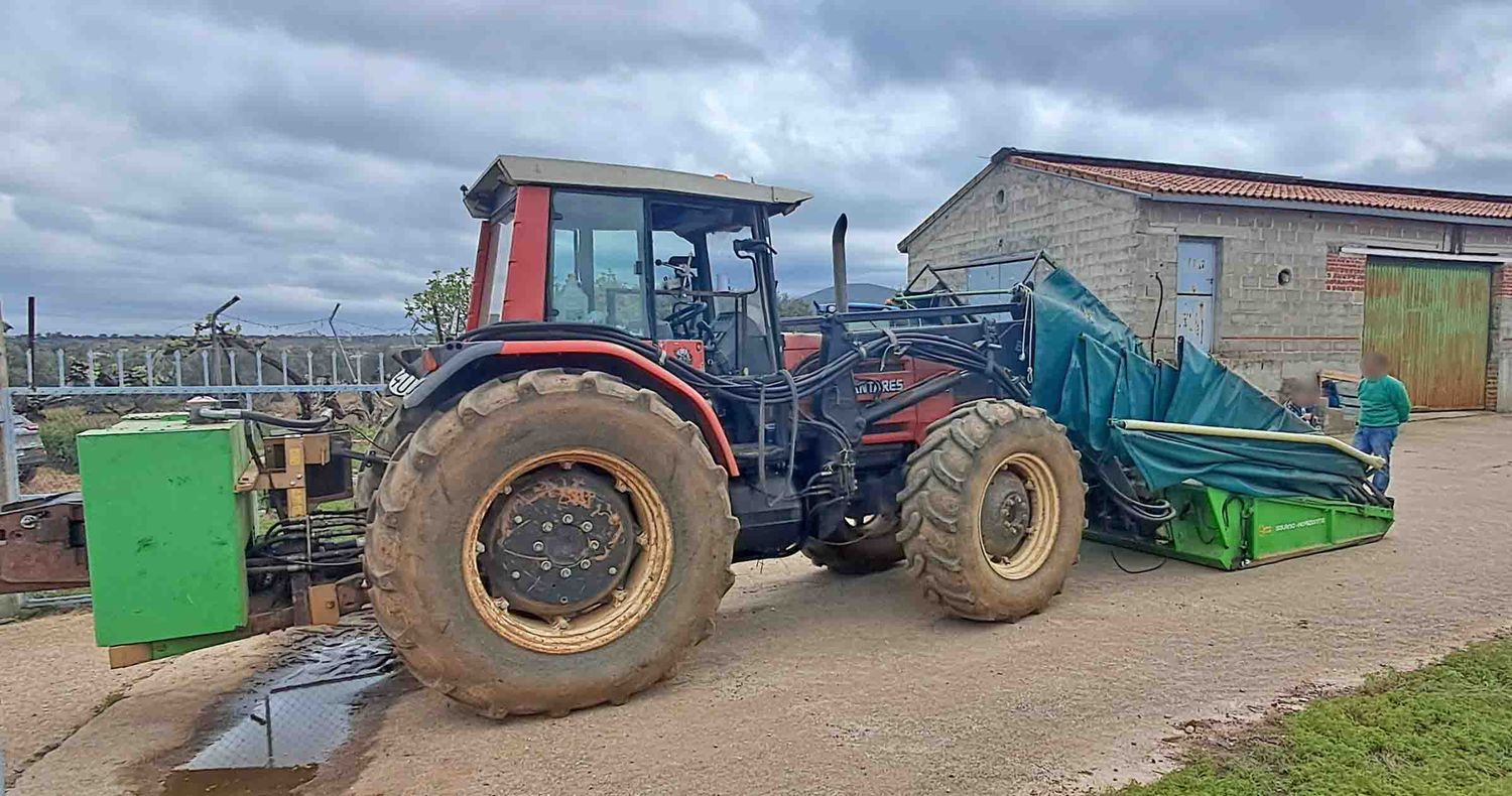 tractor same antares turbo 130 syncropower pala tenias b4 serie 300 cazo cereal 2 metro doble tracción traccion alpaca cv