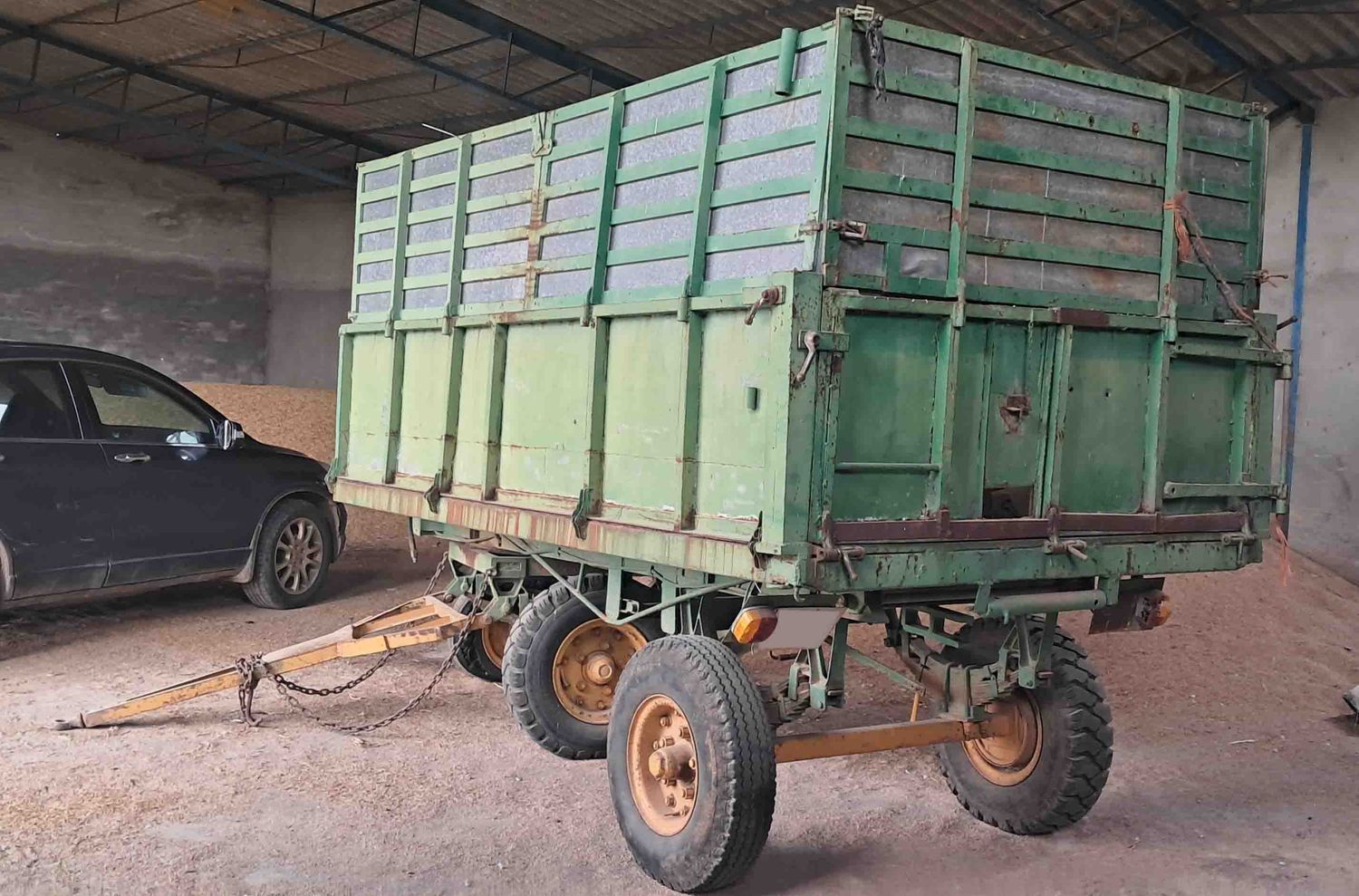 remolque agrícola agricola basculante 2 eje kilo kgs freno hidraúlico hidraulico tiro lateral sobre tractor lanza piso rueda