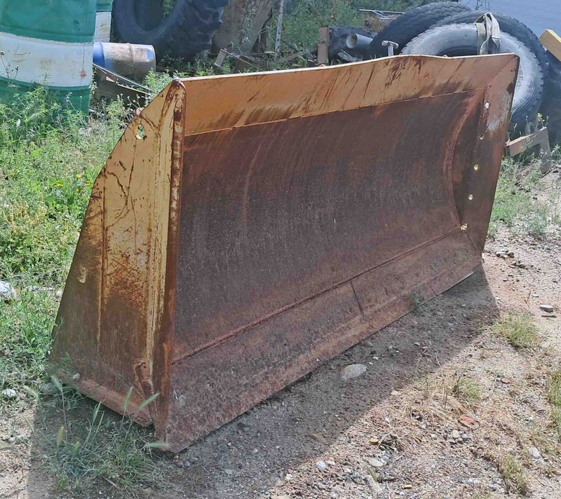 cazo-pala tipo bulldozer para retroexcavadora fiat hitachi y new holland empujar camino tierra ensilar retro mixta excavadora