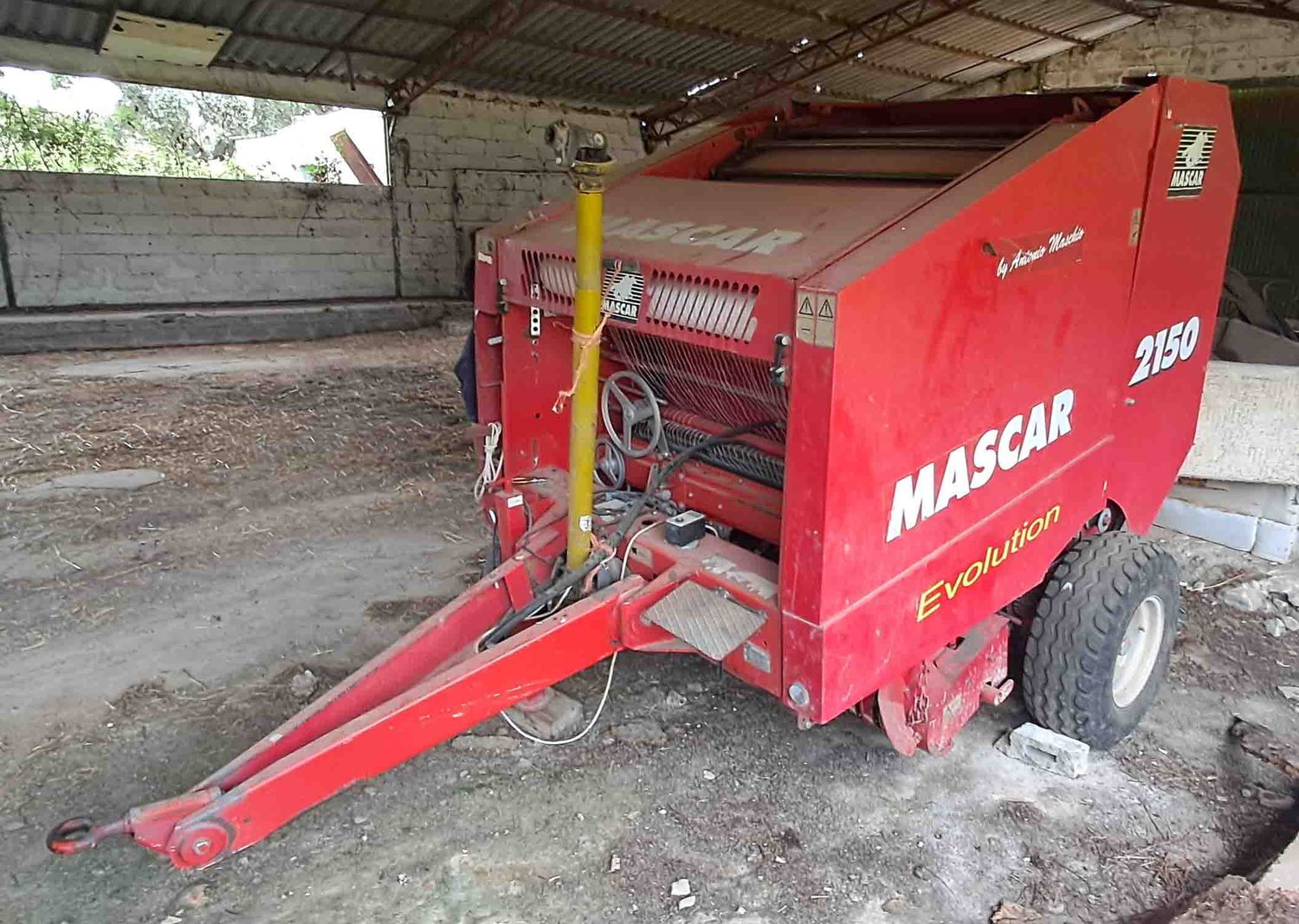 rotoempacadora mascar 2150 evolution alpaca redonda paca bola picu malla red cuerda pita cámara camara fija variable tractor