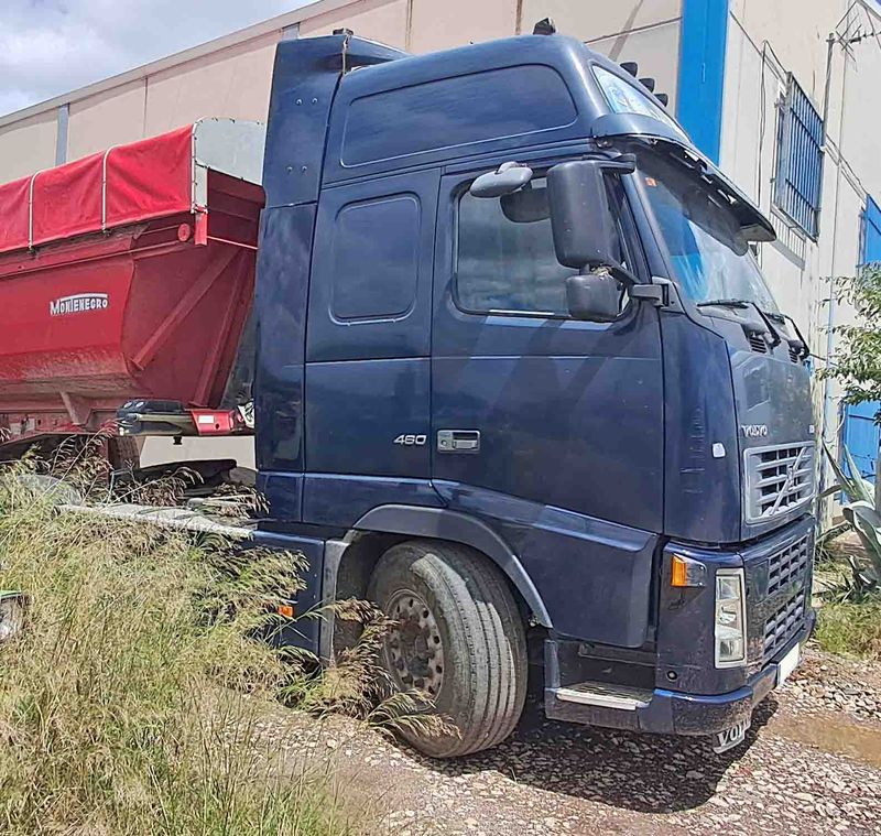 camion trailer volvo FH12-4x2 460 transporte semirremolque cabeza tractora tacógrafo tacografo carretera remolque mercedes