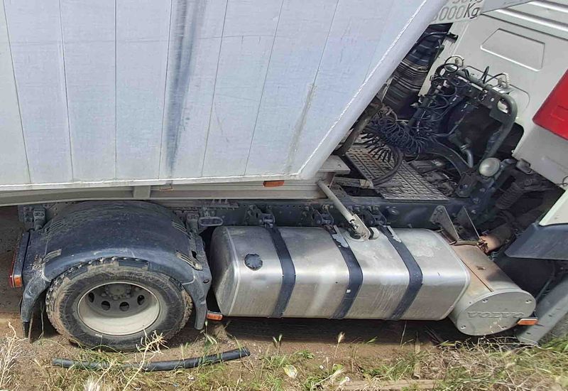 camion trailer volvo FH12-4x2 460 transporte semirremolque cabeza tractora tacógrafo tacografo carretera remolque mercedes