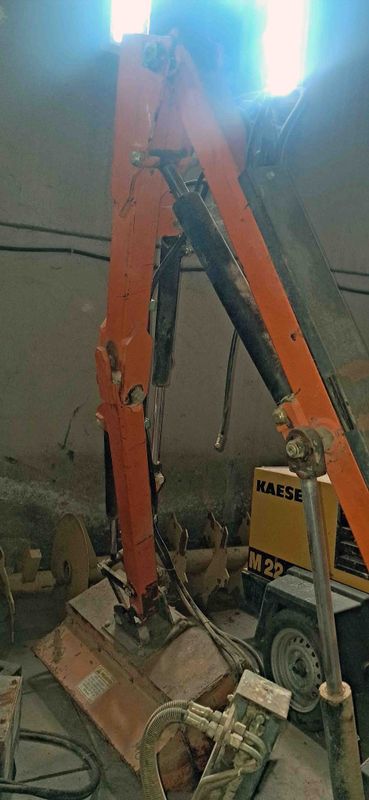 desbrozadora lateral brazo articulado euro Implementos euroimplementos minicargadora botonera  bobcat case new holland jcb