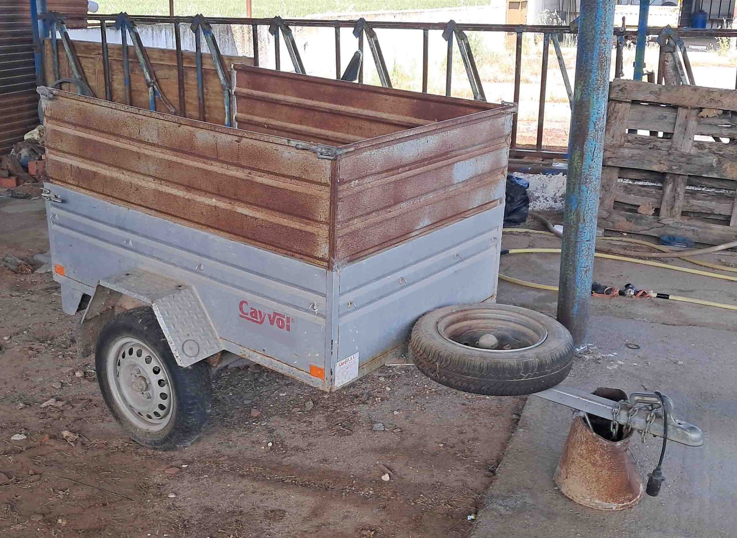 remolque lateral laterales caja tiro mma tara carga documentación documentacion sin freno y turismo vehículo vehiculo furgon