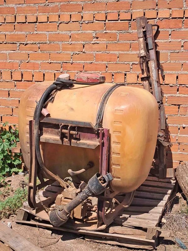 cuba tratamiento producto fitosanitario barra pistola tractor atomizador pulverizador suspendido olivar almendro pistacho