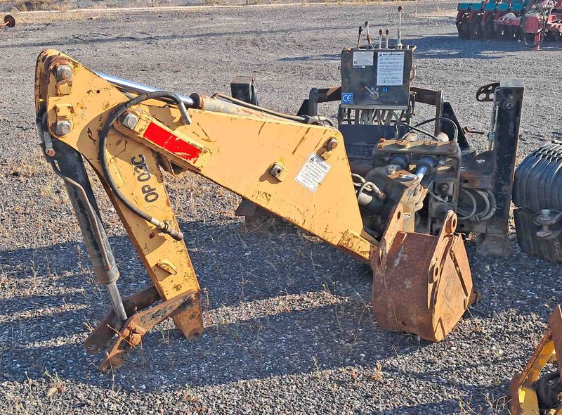 brazo retro optimal OP03C mini cargadora minicargadora mini mini-cargadora Bobcat Komatsu JCB Case Caterpillar cazo tierra