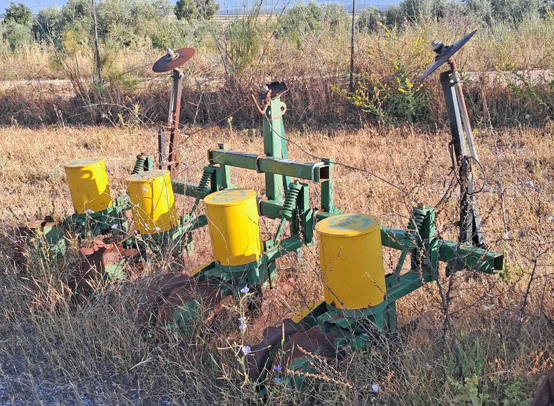 sembradora maiz pipa girasol guisante garbanzo judia judía tambor plato marcador siembra tractor agricultura paloma cosecha