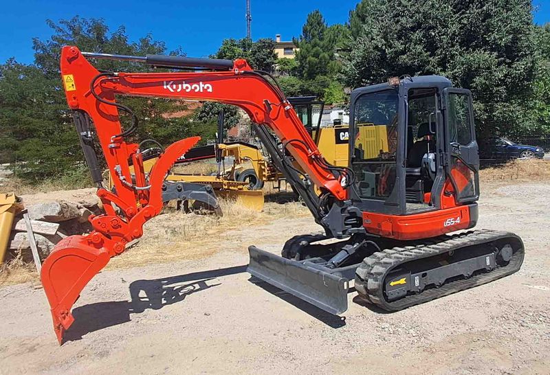 miniexcavadora Kubota U55-4 CE giro 360 péndulo pendulo retro cadenas goma cazo limpieza instalacion martillo acondicionado