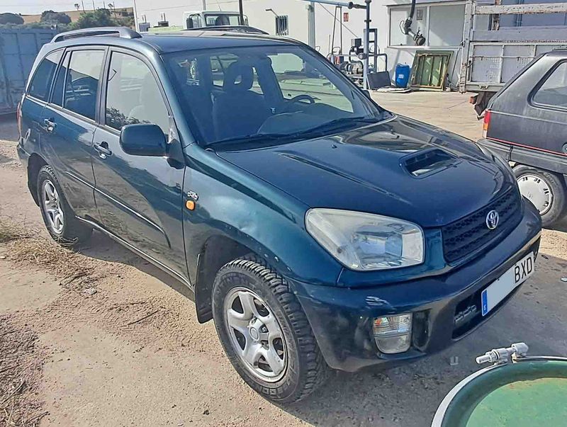 toyota rav 4 d-4d todoterreno todocaminos 4x4 km motor caja cambio embrague tierra enganche bola remolque rueda maletero