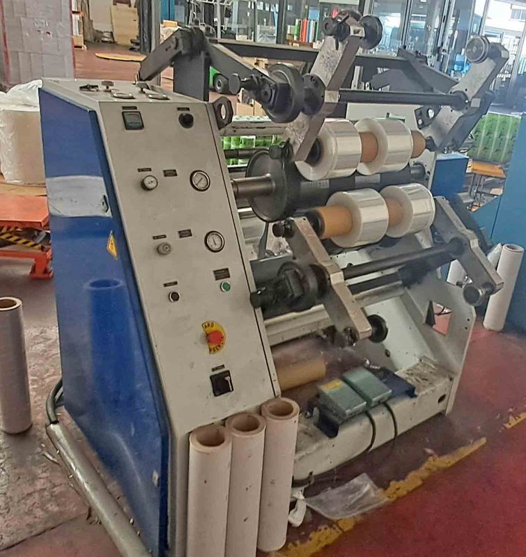 rebobinadora cortadora film bobina jumbo yumbo canuto paletizadora embalaje palet industrial plastico plástico pvc carretilla