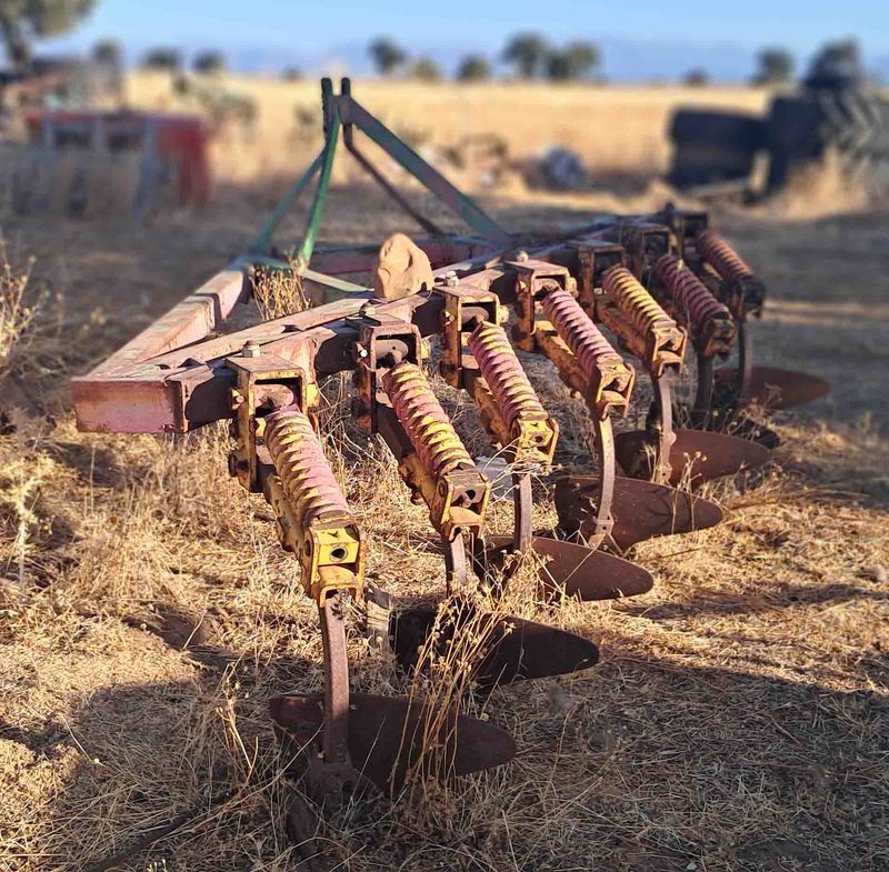 arado cohecho 7 hoja cuerpo brazo brazos muelle mordaza bastidor tractor voltear vertedera mini vertederin vertederines deere