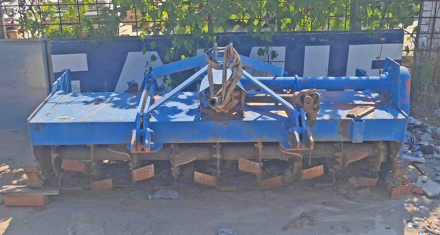rotavators Agrator 2,10 metros rastra huerto fresa rotavator terron terrón invernadero tractor tierra vega hortaliza john dee